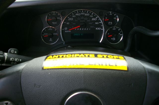 2012 Chevrolet Express 750i 4dr Sdn