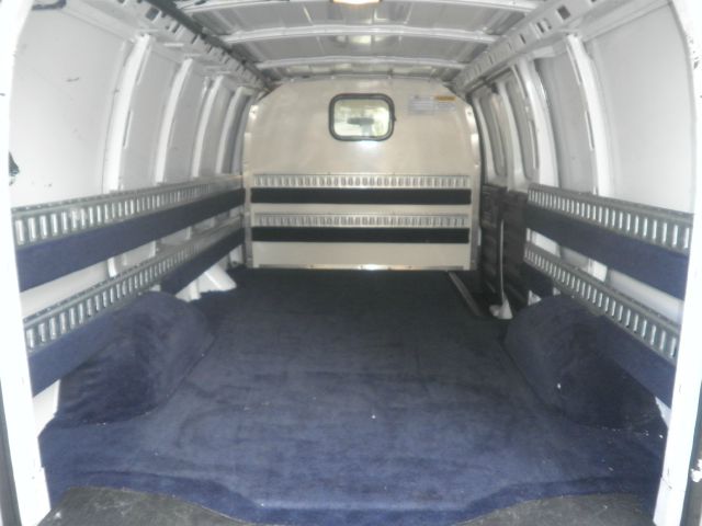 2012 Chevrolet Express 750i 4dr Sdn