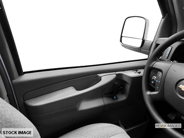 2013 Chevrolet Express 1500 4D Sport Utility