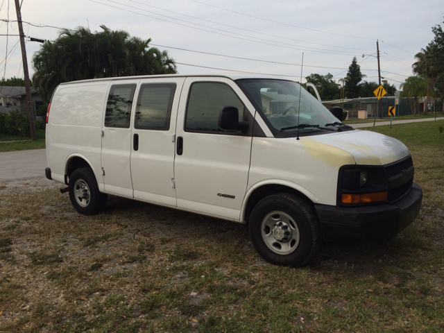 2006 Chevrolet Express Cargo LS Flex Fuel 4x4 This Is One Of Our Best Bargains
