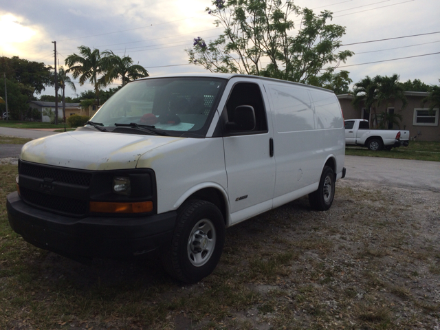 2006 Chevrolet Express Cargo LS Flex Fuel 4x4 This Is One Of Our Best Bargains