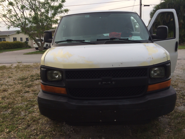 2006 Chevrolet Express Cargo LS Flex Fuel 4x4 This Is One Of Our Best Bargains