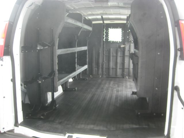 2010 Chevrolet Express Cargo 750li Xdrive 1-ownerawdnavigation Sedan