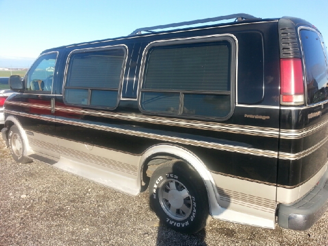 1996 Chevrolet G-Series Van Sport PLUS