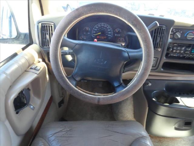 1997 Chevrolet G1500 Overland 4X4