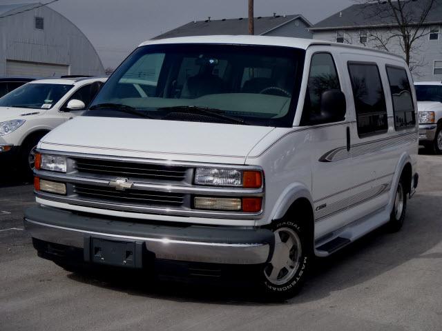 1998 Chevrolet G1500 GLS 3.5L 2WD