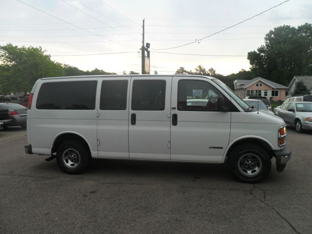 1998 Chevrolet G1500 GLS AUTO Ca/ne