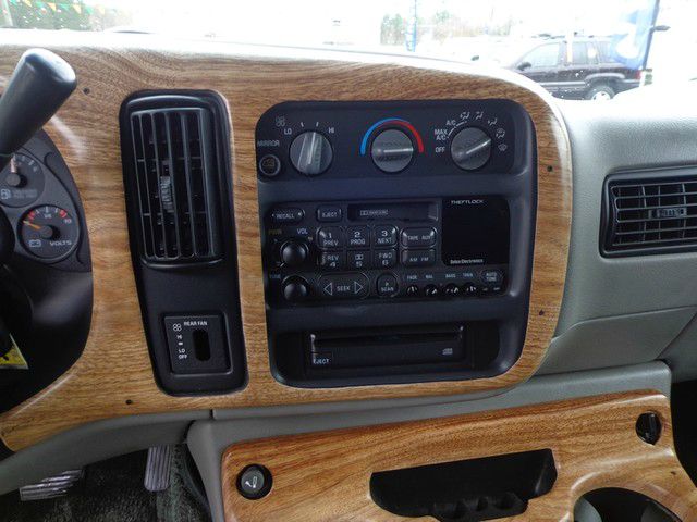 1998 Chevrolet G1500 2004.5 4dr Sdn 1.8T Quattro Au