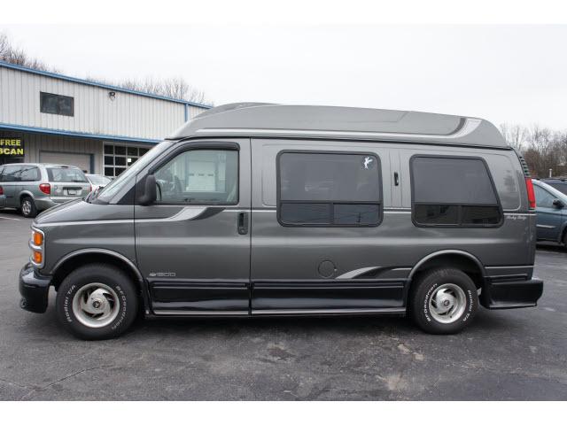 1998 Chevrolet G1500 GLS 3.5L 2WD