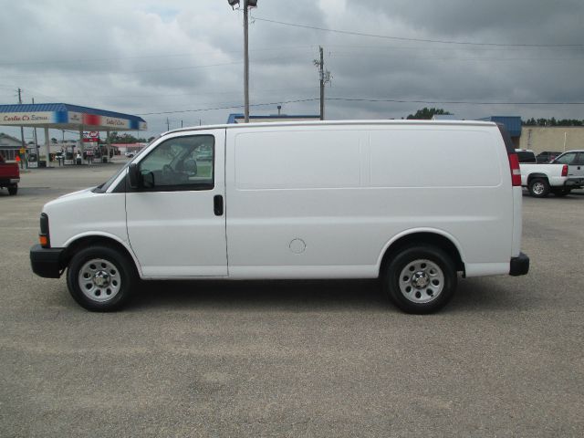 2010 Chevrolet G1500 Glk350 RWD 4dr SUV