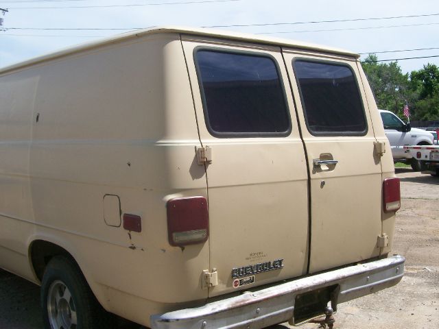 1986 Chevrolet G20 Eddie Bauer 6.0L