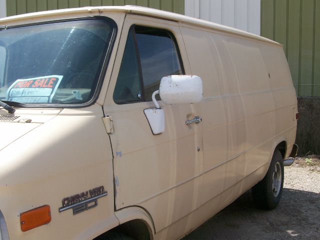 1986 Chevrolet G20 Eddie Bauer 6.0L