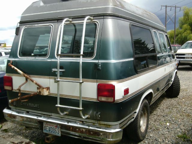 1990 Chevrolet G20 Eddie Bauer 6.0L