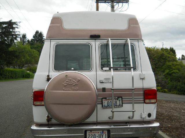 1992 Chevrolet G20 Eddie Bauer 6.0L