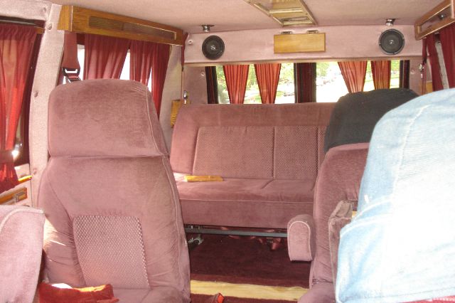 1992 Chevrolet G20 Eddie Bauer 6.0L