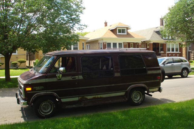 1992 Chevrolet G20 Eddie Bauer 6.0L