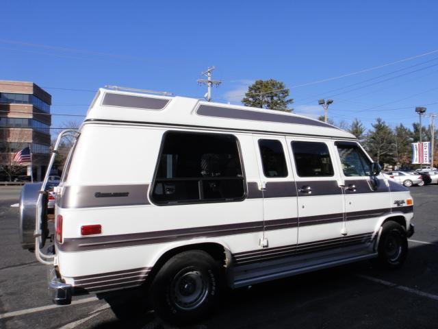 1993 Chevrolet G20 Eddie Bauer 6.0L