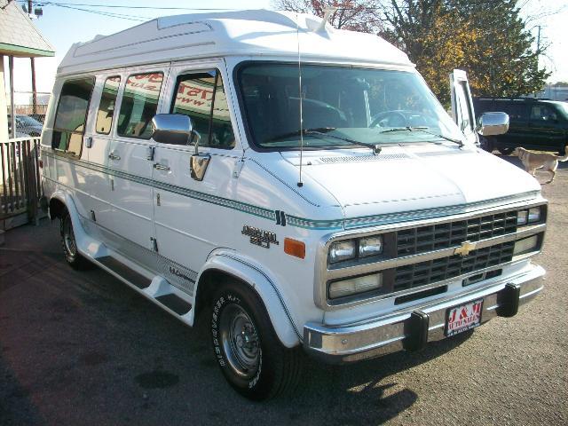 1994 Chevrolet G20 Eddie Bauer 6.0L
