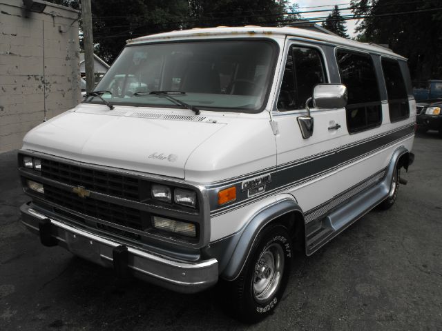 1994 Chevrolet G20 Eddie Bauer 6.0L