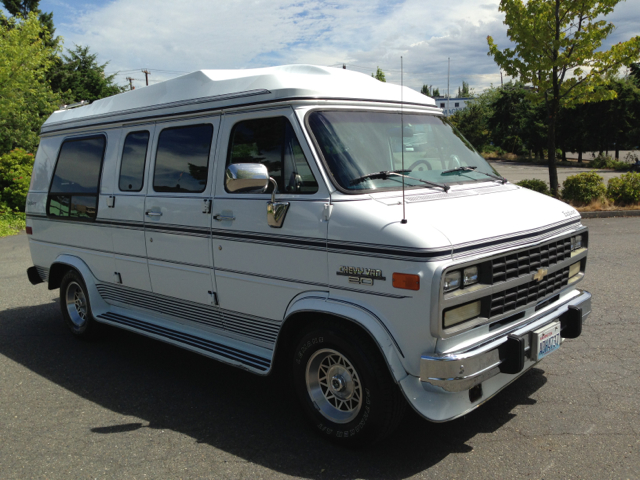 1995 Chevrolet G20 LS EXT