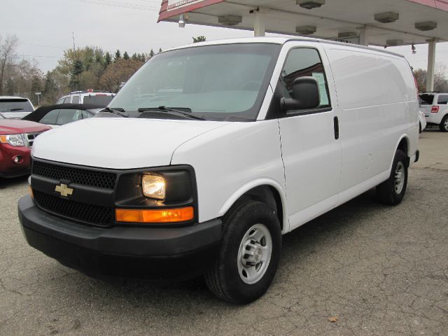 2009 Chevrolet G2500 Coupe 4D