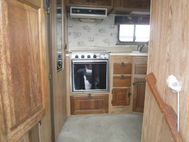 1987 Chevrolet G30 2.0T Quattro AT