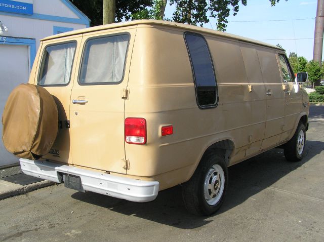 1989 Chevrolet G30 Supercrew 139 Inch XLT 4WD 4x4 Truck