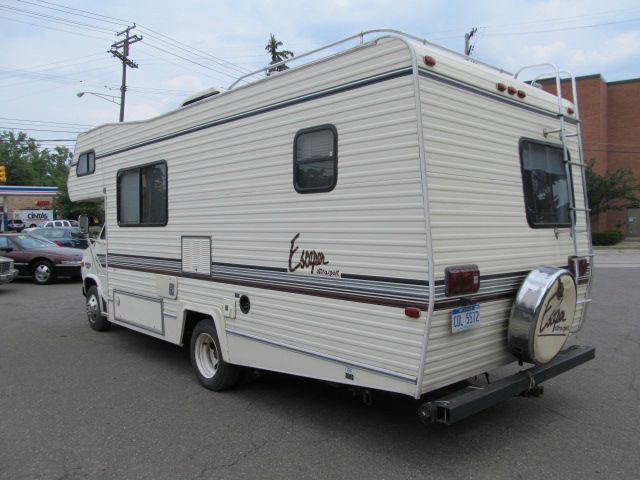 1989 Chevrolet G30 2.0T Quattro AT