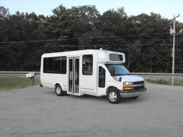 2008 Chevrolet G30 3.0si Coupe 2D