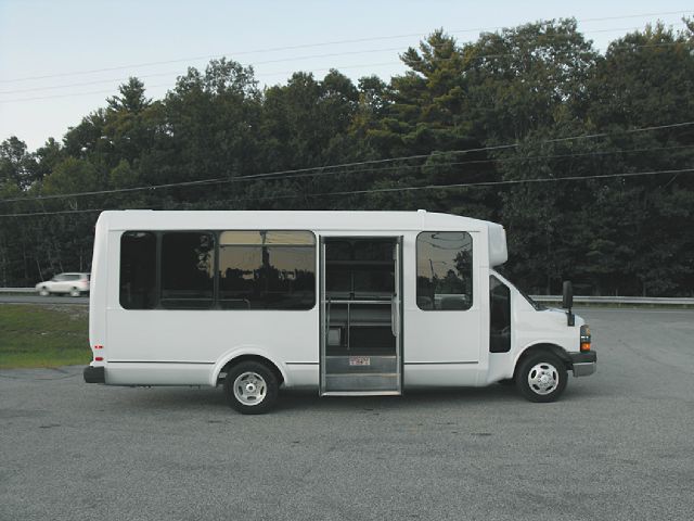 2008 Chevrolet G30 3.0si Coupe 2D