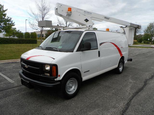 1997 Chevrolet G3500 3.2 Quattro S-line AWD Sedan