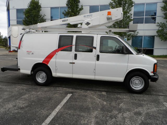 1997 Chevrolet G3500 3.2 Quattro S-line AWD Sedan