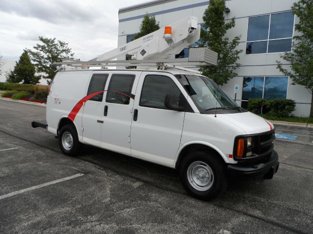 1997 Chevrolet G3500 3.2 Quattro S-line AWD Sedan