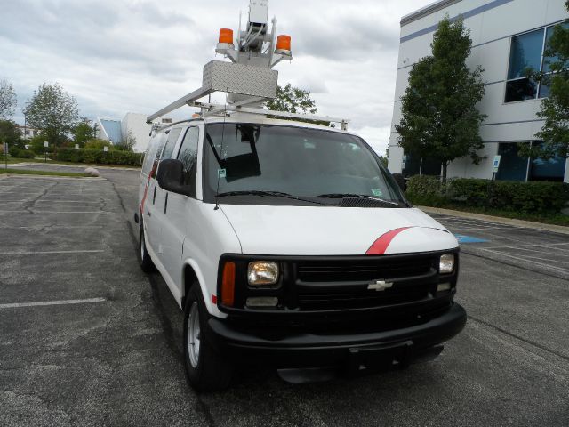1997 Chevrolet G3500 3.2 Quattro S-line AWD Sedan
