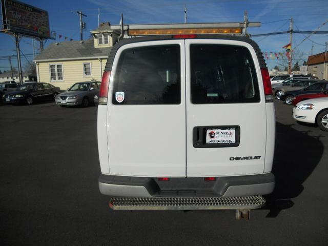 1998 Chevrolet G3500 AWD V6 LS