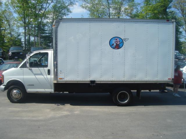1998 Chevrolet G3500 Base