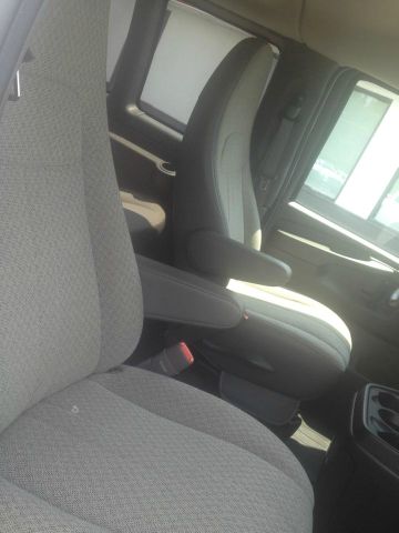 2012 Chevrolet G3500 FX4, Crewcab