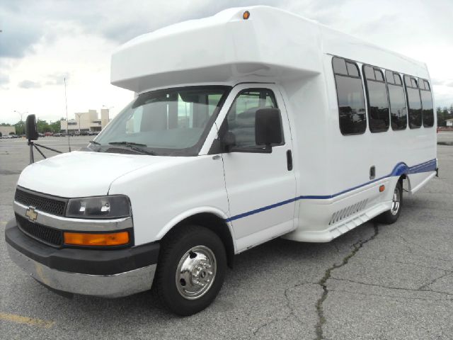 2007 Chevrolet G3500 Express Wheelchair Shuttle Bus 2LT V6 4DR