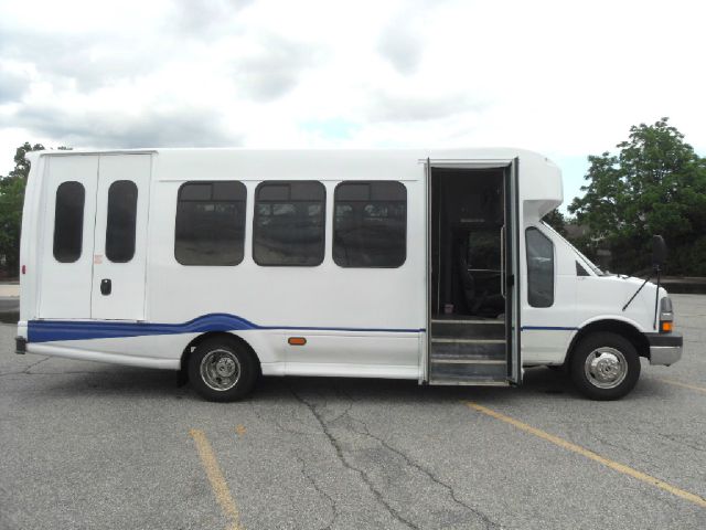 2007 Chevrolet G3500 Express Wheelchair Shuttle Bus 2LT V6 4DR