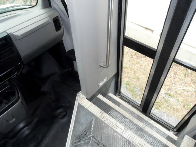 2007 Chevrolet G3500 Express Wheelchair Shuttle Bus 2LT V6 4DR