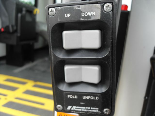 2007 Chevrolet G3500 Express Wheelchair Shuttle Bus 2LT V6 4DR