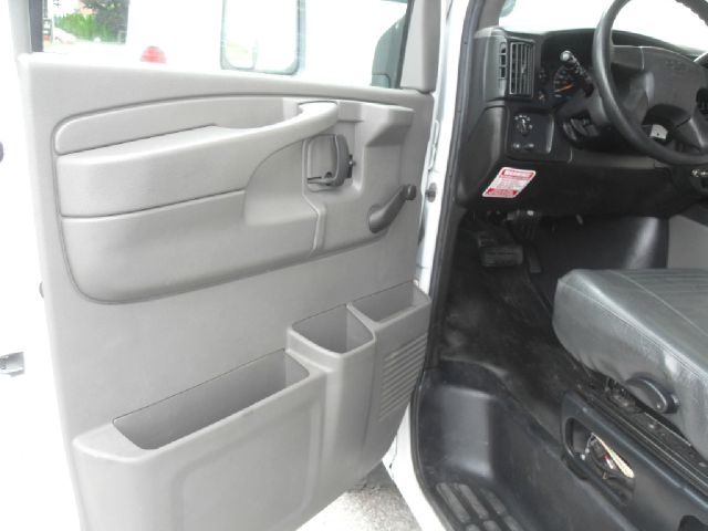 2007 Chevrolet G3500 Express Wheelchair Shuttle Bus 2LT V6 4DR