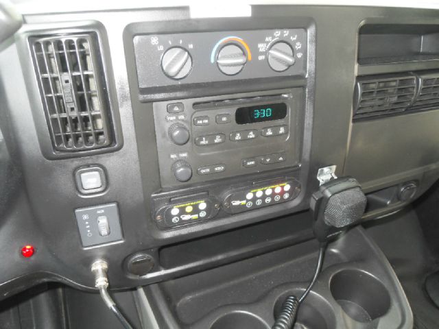 2007 Chevrolet G3500 Express Wheelchair Shuttle Bus 2LT V6 4DR