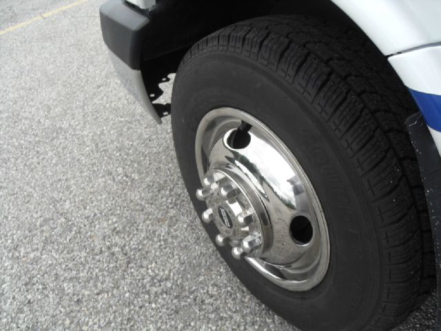 2007 Chevrolet G3500 Express Wheelchair Shuttle Bus 2LT V6 4DR