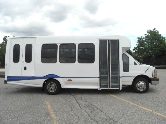 2007 Chevrolet G3500 Express Wheelchair Shuttle Bus 2LT V6 4DR