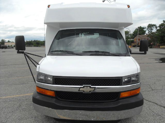 2007 Chevrolet G3500 Express Wheelchair Shuttle Bus 2LT V6 4DR