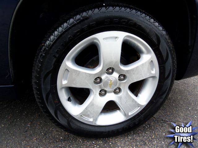 2007 Chevrolet HHR 4dr Sdn I4 CVT 2.5 Sedan
