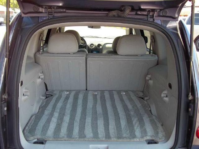 2007 Chevrolet HHR 4dr Sdn I4 CVT 2.5 Sedan