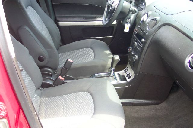 2007 Chevrolet HHR 4dr Sdn I4 CVT 2.5 Sedan