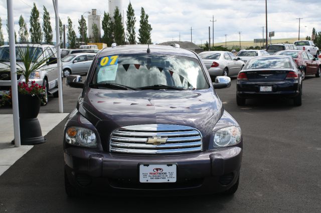 2007 Chevrolet HHR 4dr Sdn I4 CVT 2.5 Sedan